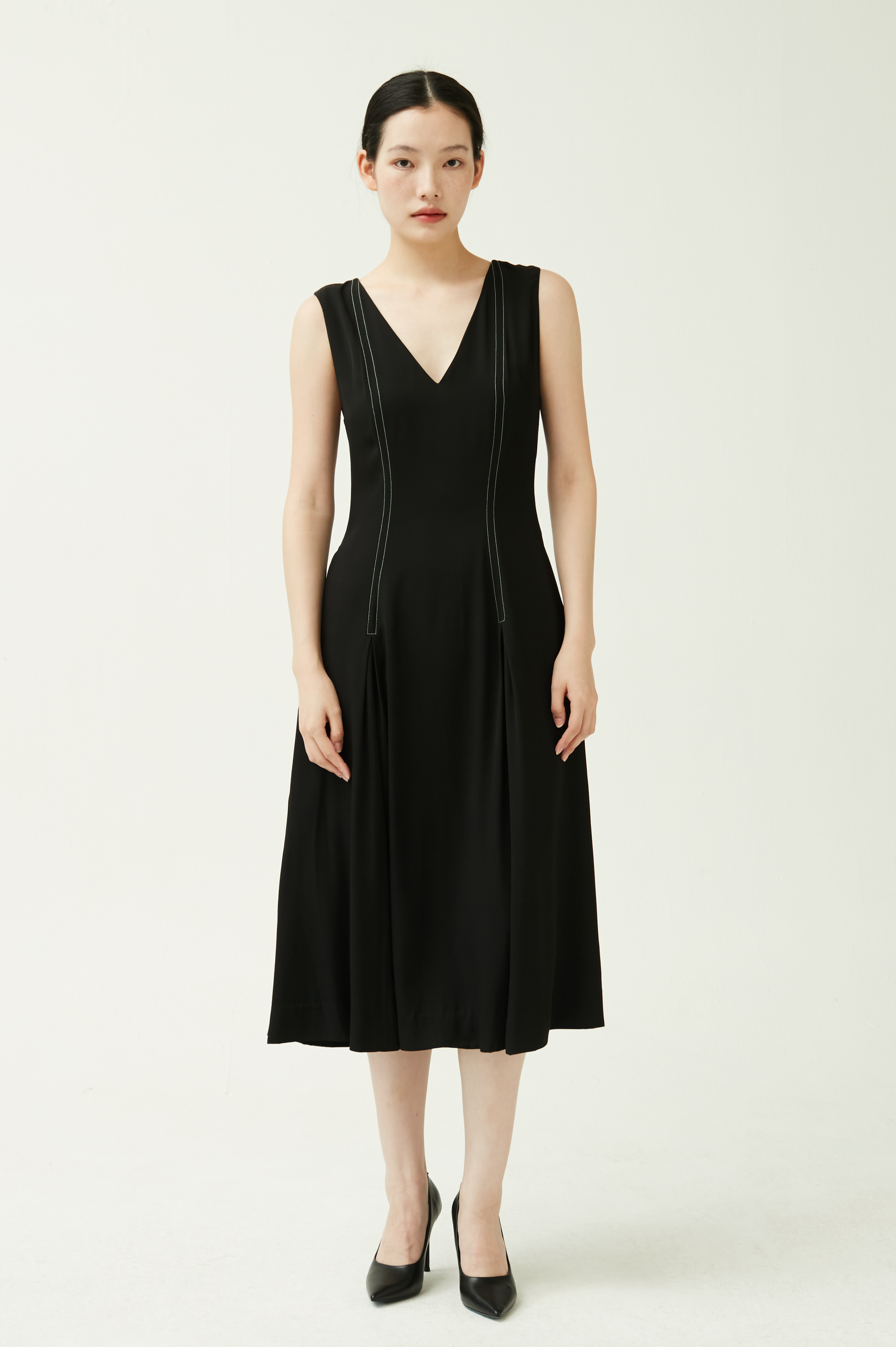 ANDI FIT AND FLARE DRESS in Black